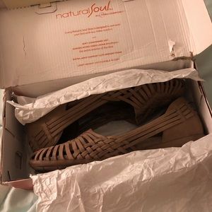 Natural Soul Women’s Grandeur Huarache Flat